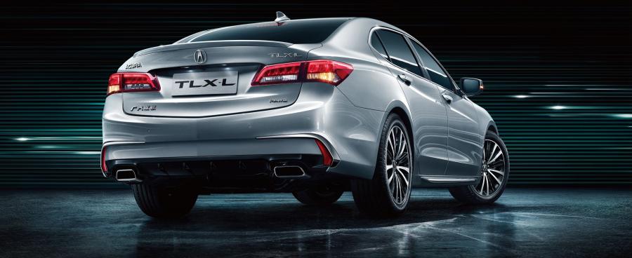  Acura TLX-L 2017 года  (фото 2 из 3)